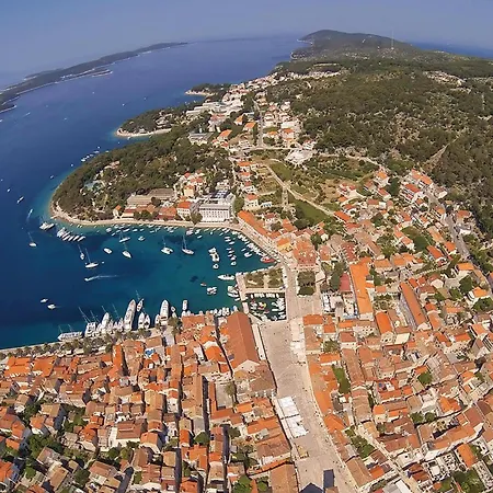 Appartement In Hvar With Wifi *
