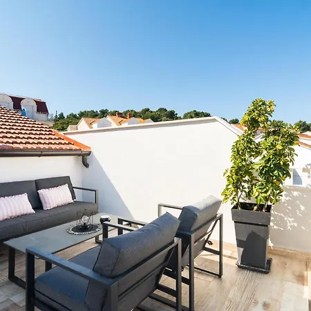 2 Bedroom Lovely In Hvar Daire Hvar Town