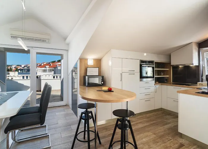 2 Bedroom Lovely In Hvar *