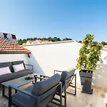 2 Bedroom Lovely In Hvar Apartment Hvar Town