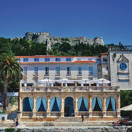 2 Bedroom Lovely In Hvar