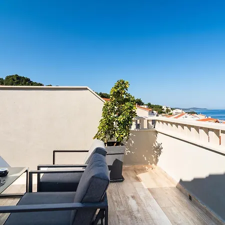 Apartman 2 Bedroom Lovely In Hvar