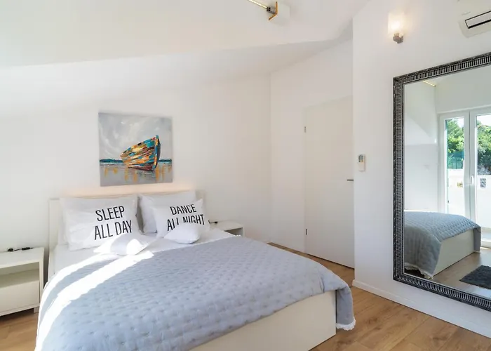 2 Bedroom Lovely In Hvar * Хвар